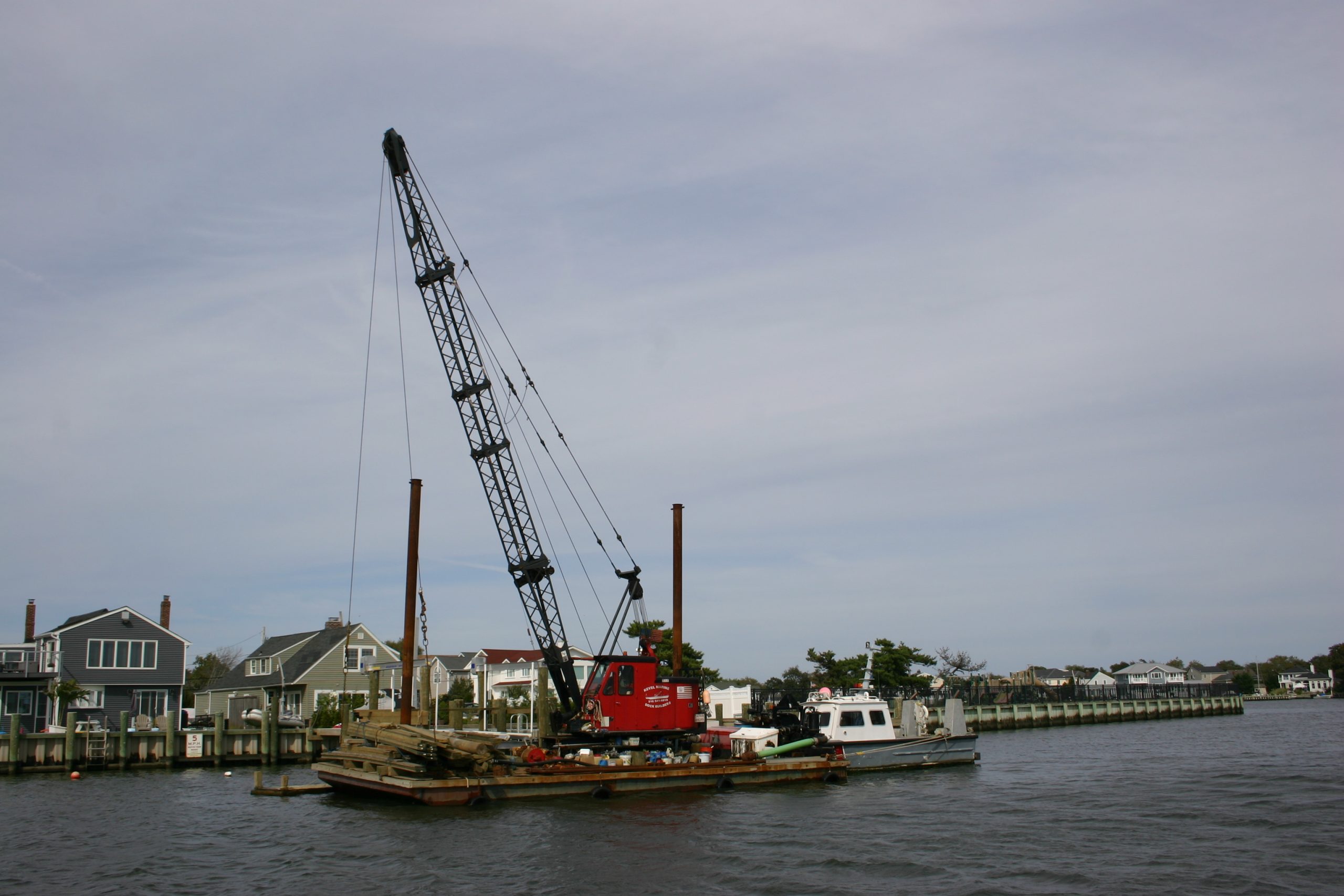 crane services / dredging /boat & floating dock haul-outs Massapequa
