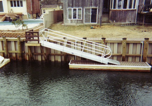 floating docks & structures Long Beach